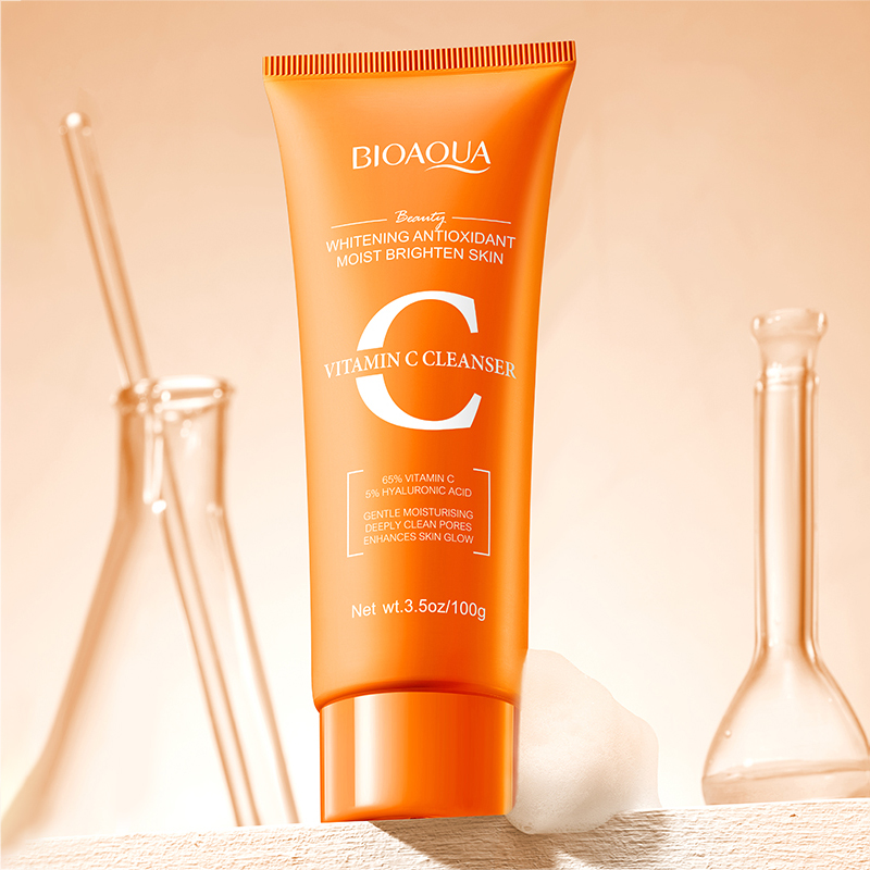 BIOAQUA ビタミンC洗顔料 保湿 美白 しわ対策 洗顔 - Skincare Bioaqua のレビューと価格