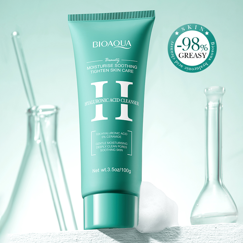 BIOAQUA ヒアルロン酸洗顔料保湿洗顔フォームアンチエイ - Skincare Bioaqua のレビューと価格